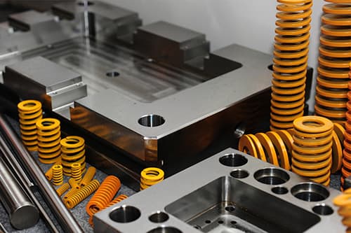 Die Spring Manufacturing | Durable Compression Springs